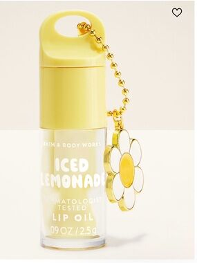 Bath & Body Works Iced Lemonade
Lip Oil With Charm